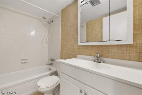 1400 Pompei Ln 1, Naples FL - photo 19 of 22