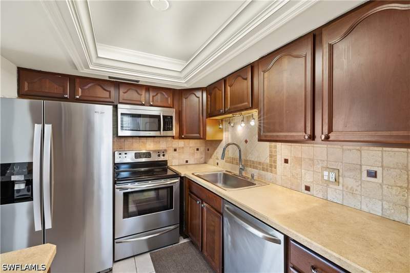2 bedroom Condominium at 1400 Pompei Ln 1, Sorrento Villas, Naples — photo 5