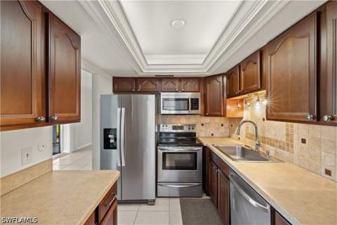 1400 Pompei Ln 1, Naples FL - photo 6 of 22