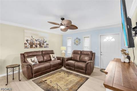 2073 E Tobago Cir, Fort Myers FL - photo 7 of 35