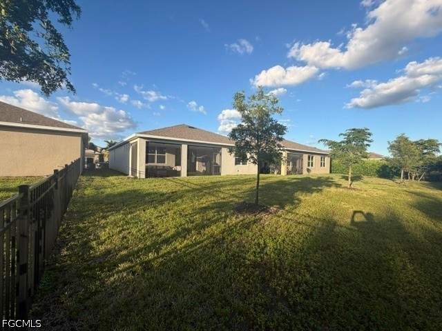 4 bedroom SingleFamilyResidence at 832 Heather Lake Ave, Cape Coral, Cape Coral — photo 5
