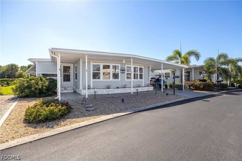 2 bedroom ManufacturedHome at 49 Nicklaus Blvd, Six Lakes Country Club, North Fort Myers — photo 1