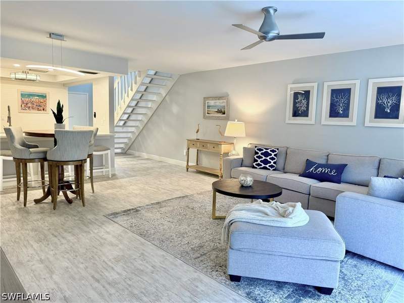 2 bedroom Townhouse at 800 Meadowland Dr N, Pelican Ridge, Naples — photo 2