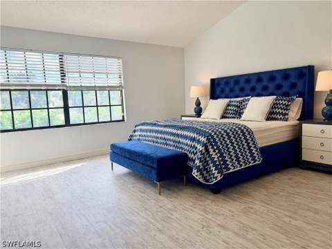 800 Meadowland Dr N, Naples FL - photo 8 of 17