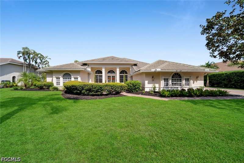 3 bedroom SingleFamilyResidence at 11521 Hampton Greens Dr, Hampton Greens, Fort Myers — photo 1