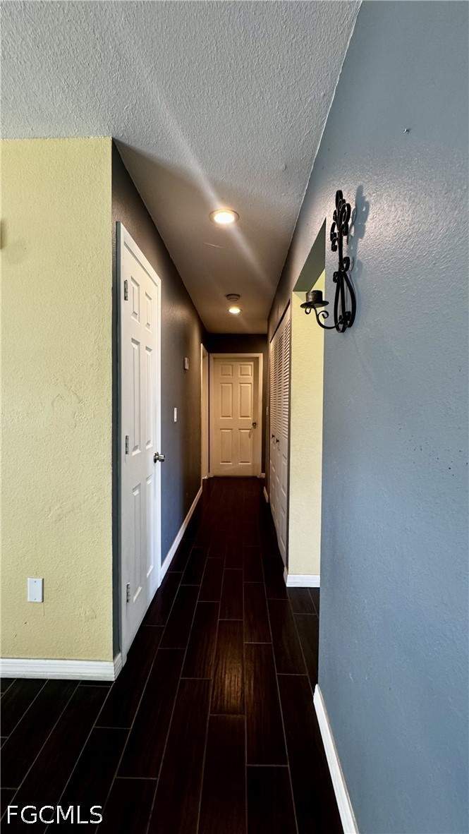 3 bedroom SingleFamilyResidence at 4050 S Edgewater Cir, Port Labelle, Labelle — photo 4