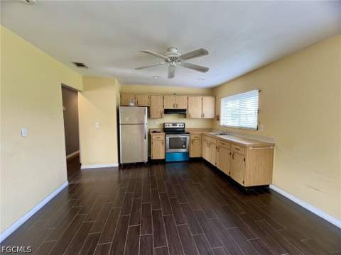4050 S Edgewater Cir, Labelle FL - photo 8 of 29