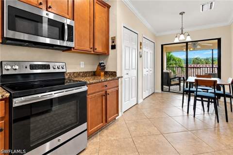 9521 Avellino Way 2422, Naples FL - photo 14 of 50