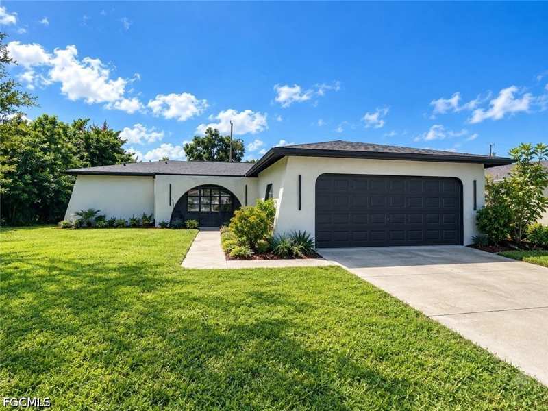 3 bedroom SingleFamilyResidence at 132 SE 45th St, Cape Coral, Cape Coral — photo 1