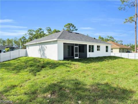 1320 North Ave, Lehigh Acres FL - photo 6 of 38