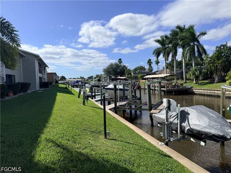 2 bedroom Condominium at 829 SW 47th Ter 103, Baruna Bay Condo, Cape Coral — photo 1