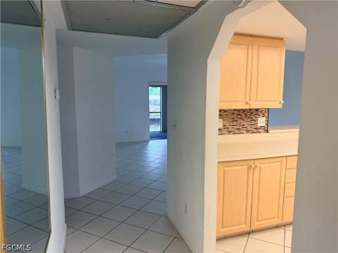 829 SW 47th Ter 103, Cape Coral FL - photo 7 of 22