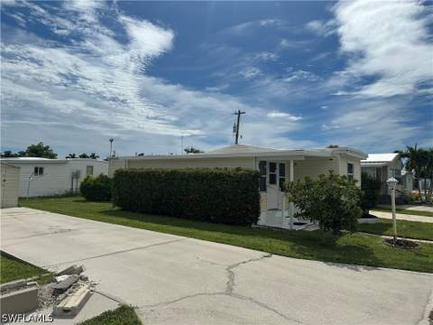 104 Moorhead Mnr, Naples FL - photo 14 of 15