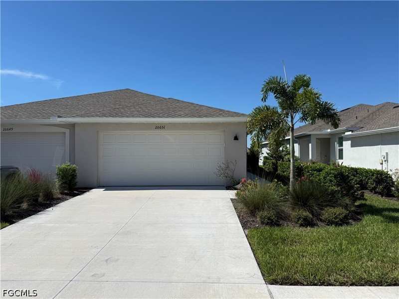 2 bedroom Attached at 20651 Hazelnut Ct, Ibis Landing, Lehigh Acres — photo 1