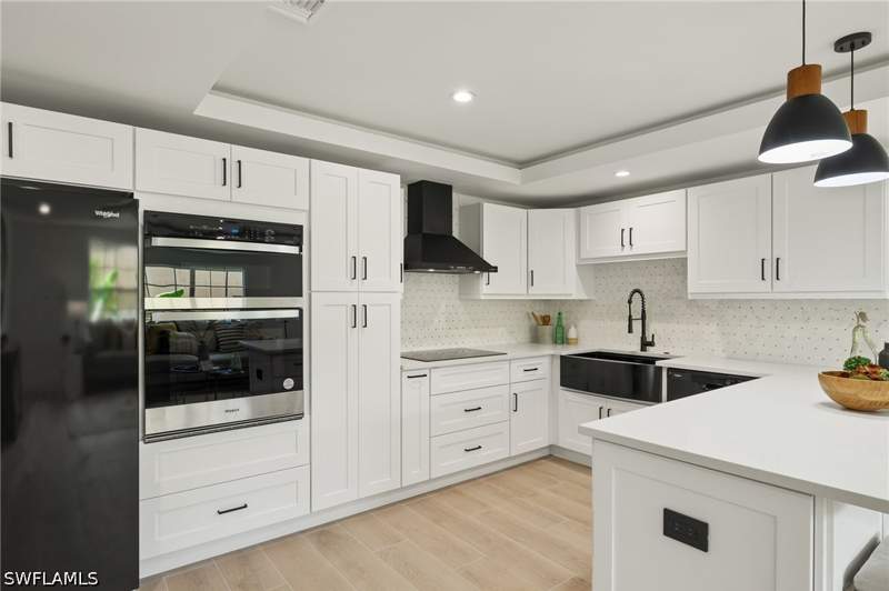 4 bedroom SingleFamilyResidence at 3489 Seagrape Ave, Naples Villas, Naples — photo 3