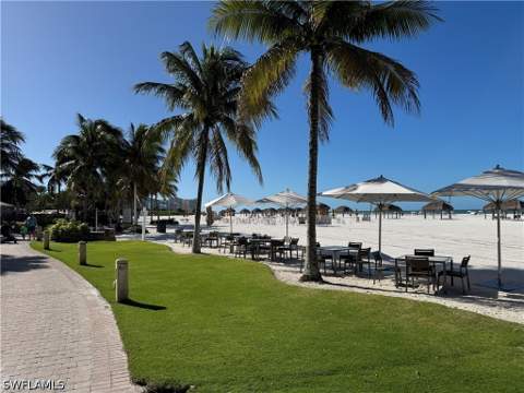 1294 Rialto Way 202, Naples FL - photo 10 of 20