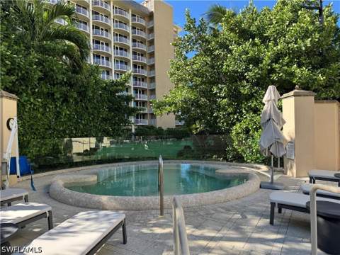 1294 Rialto Way 202, Naples FL - photo 8 of 20