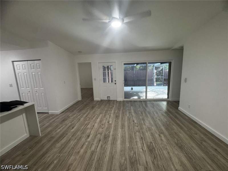 2 bedroom Townhouse at 15466 Crystal Lake Dr, Foxmoor Lakes, North Fort Myers — photo 4