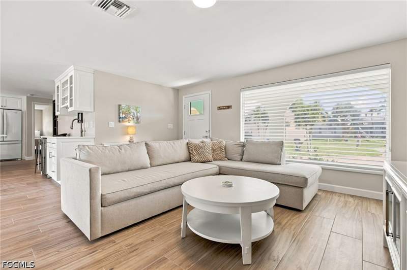 3 bedroom SingleFamilyResidence at 371 Washington Ct, Shell Mound Park, Fort Myers Beach — photo 2
