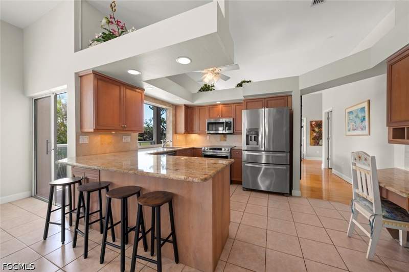 4 bedroom SingleFamilyResidence at 1300 Par View Dr, Beachview Country Club Estates, Sanibel — photo 5