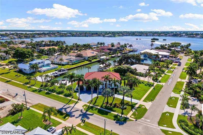 4 bedroom SingleFamilyResidence at 531 Conover Ct, Marco Island, Marco Island — photo 1