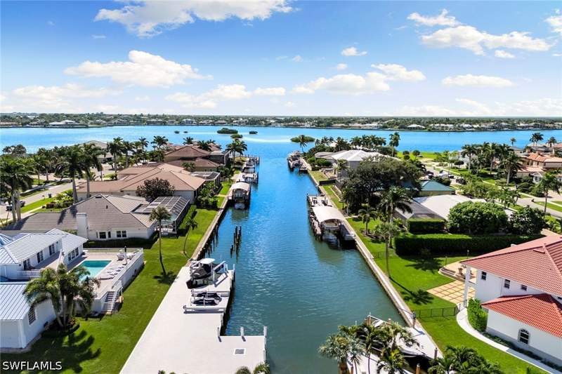 4 bedroom SingleFamilyResidence at 531 Conover Ct, Marco Island, Marco Island — photo 2
