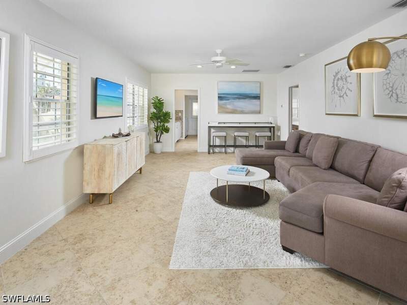 2 bedroom Condominium at 3070 Gulf Shore Blvd N 209, Holly Greens Villa, Naples — photo 3