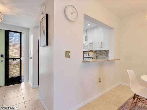 801 River Point Dr 203A, Naples FL - photo 6 of 30