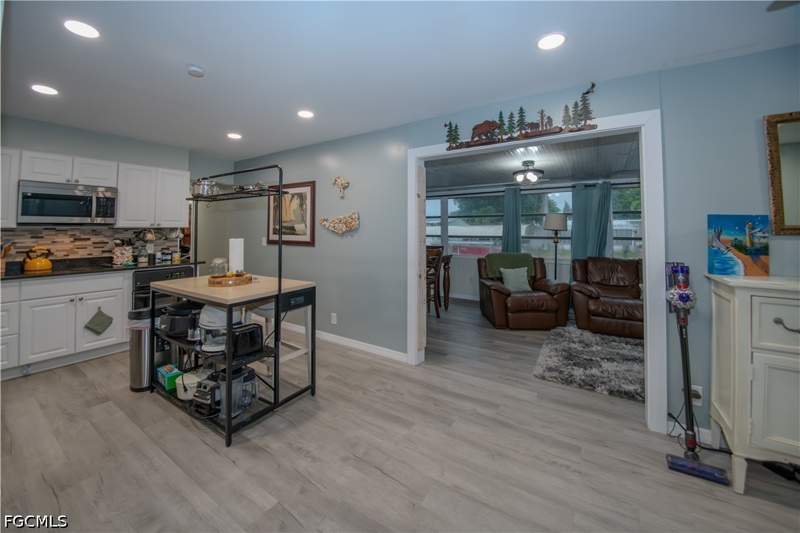 2 bedroom ManufacturedHome at 4924 Flamingo Dr, Flamingo Bay, St James City — photo 3
