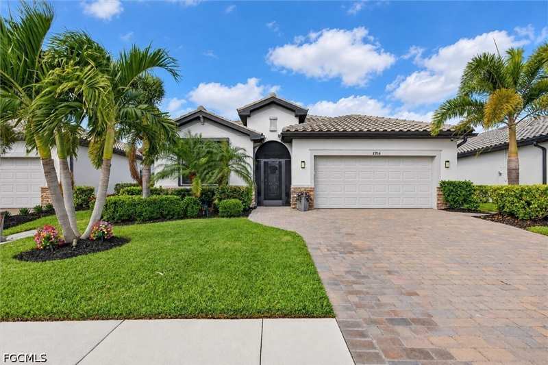 3 bedroom SingleFamilyResidence at 11916 Arbor Trace Dr, Arborwood Preserve, Fort Myers — photo 1