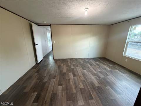 536 Montura Ave, Clewiston FL - photo 8 of 35