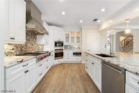 237 Bayfront Dr, Bonita Springs FL - photo 8 of 47