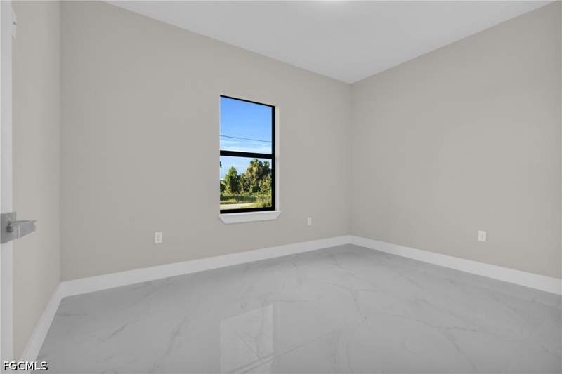 4 bedroom SingleFamilyResidence at 971 Chadwick Ave, Lehigh Acres, Lehigh Acres — photo 2
