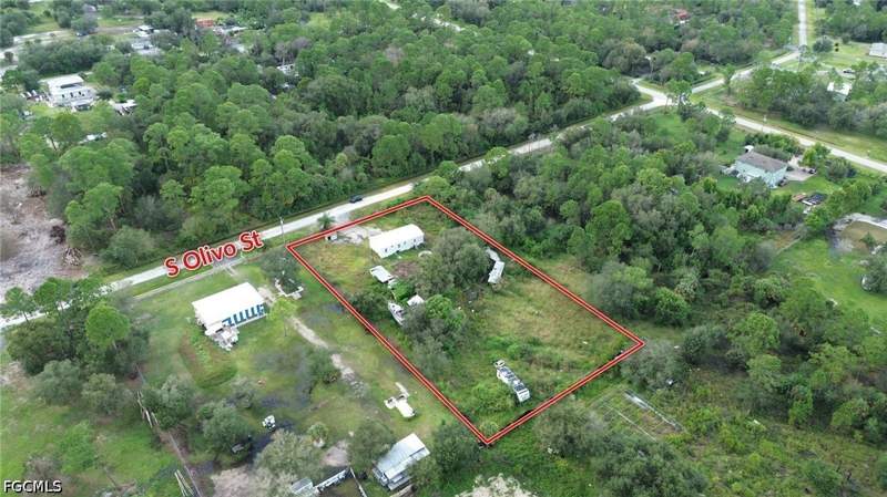3 bedroom ManufacturedHome at 135 S Olivo St, Montura Ranch Estates, Clewiston — photo 4