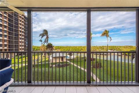 17 Bluebill Ave 203, Naples FL - photo 10 of 12
