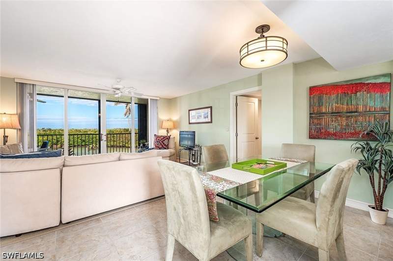 2 bedroom Condominium at 17 Bluebill Ave 203, Vanderbilt Surf Colony, Naples — photo 3