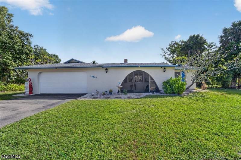 3 bedroom SingleFamilyResidence at 16361 Vesta Ln, Fort Myers, Fort Myers — photo 2