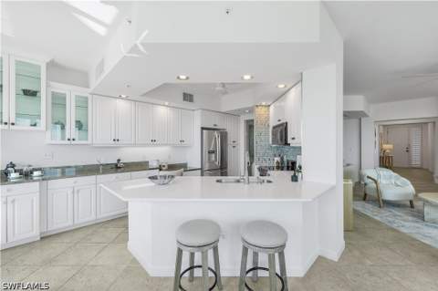 300 Dunes Blvd 1103, Naples FL - photo 10 of 41