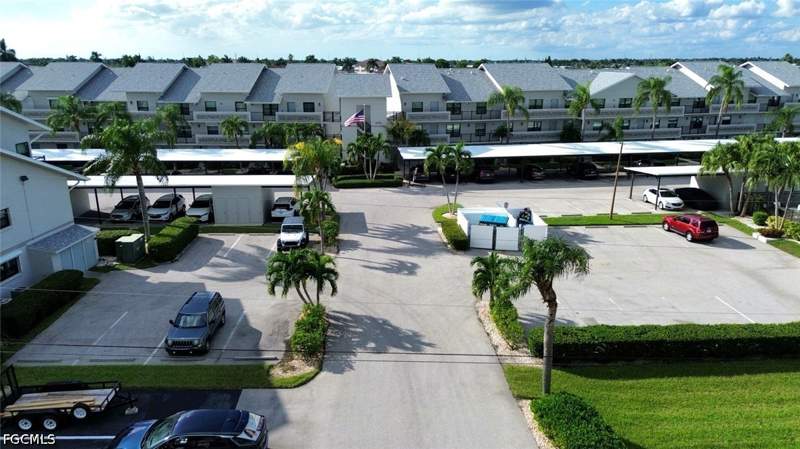 2 bedroom SingleFamilyResidence at 4230 SE 20th Pl Unit # 303, River Park Place Condo, Cape Coral — photo 5