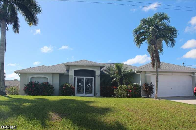 3 bedroom SingleFamilyResidence at 140 SW 31st St, Cape Coral, Cape Coral — photo 1
