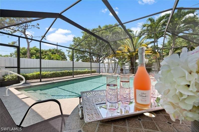 3 bedroom SingleFamilyResidence at 743 98th Ave N, Naples Park, Naples — photo 3