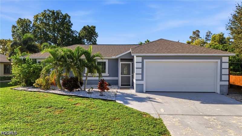 3 bedroom SingleFamilyResidence at 8470 Butternut Rd, San Carlos Park, Fort Myers — photo 1