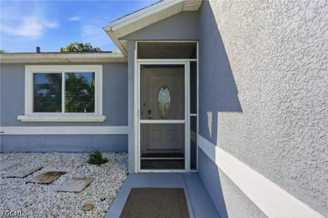 8470 Butternut Rd, Fort Myers FL - photo 7 of 45