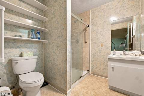 426 W Crescent Dr, Clewiston FL - photo 10 of 38