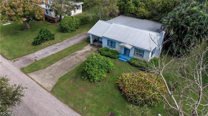 2 bedroom SingleFamilyResidence at 426 W Crescent Dr, Clewiston, Clewiston — photo 3