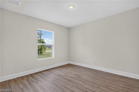 509 NE 24th Ter, Cape Coral FL - photo 11 of 17