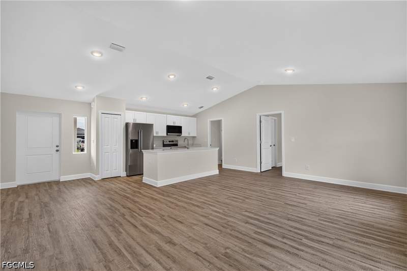 3 bedroom SingleFamilyResidence at 509 NE 24th Ter, Cape Coral, Cape Coral — photo 2