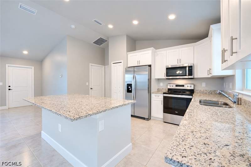 3 bedroom SingleFamilyResidence at 4001 21st St SW, Lehigh Acres, Lehigh Acres — photo 5