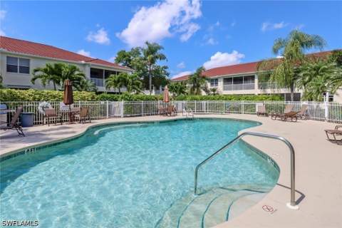 680 Lalique Cir 1204, Naples FL - photo 18 of 22