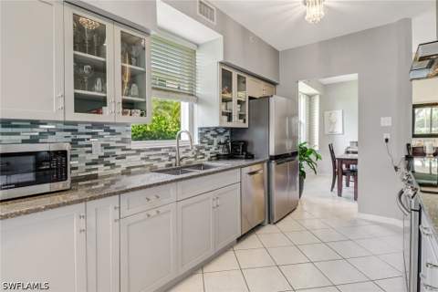 680 Lalique Cir 1204, Naples FL - photo 6 of 22